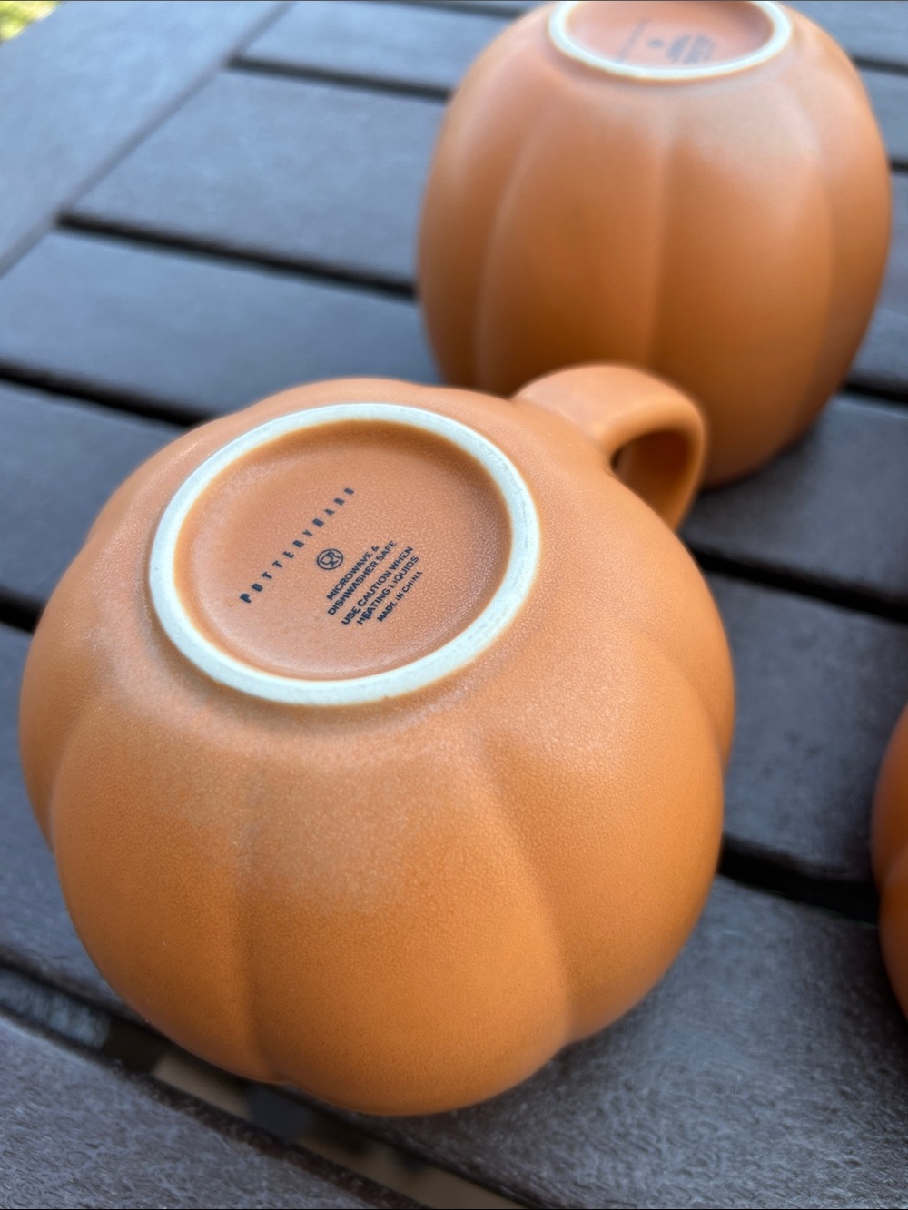 Pottery Barn Stoneware Pumpkin Mugs Set of 4 NWT 🎃🍂🍁 - Picture 8 of 8